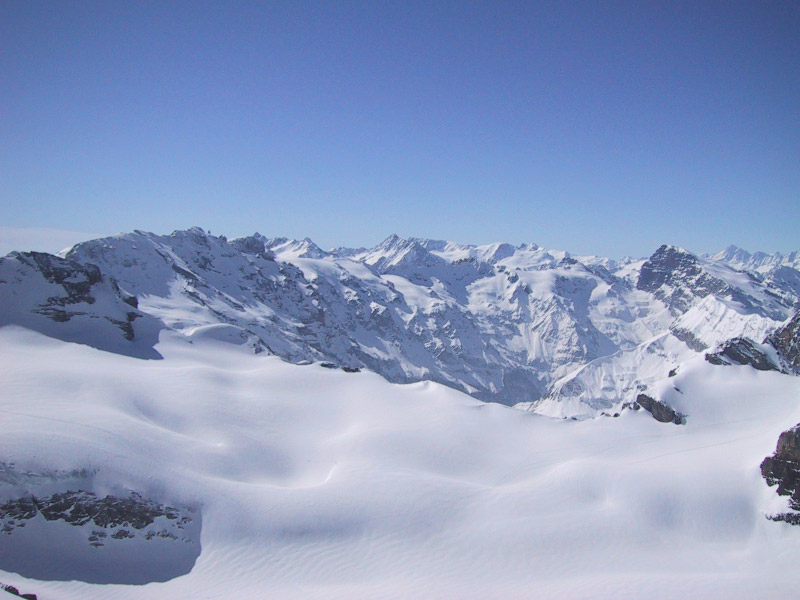 Ostern02_Blick_v_Urirotstock_Richtg_Engelberg